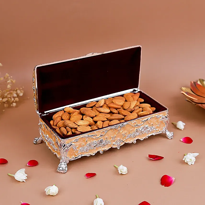 regal-almond-trunket_1